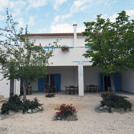 Auberge Des Plaines - Appart'Hotel Arles Esterno foto
