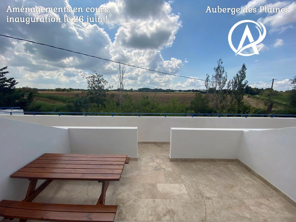 Auberge Des Plaines - Appart'Hotel Arles Esterno foto